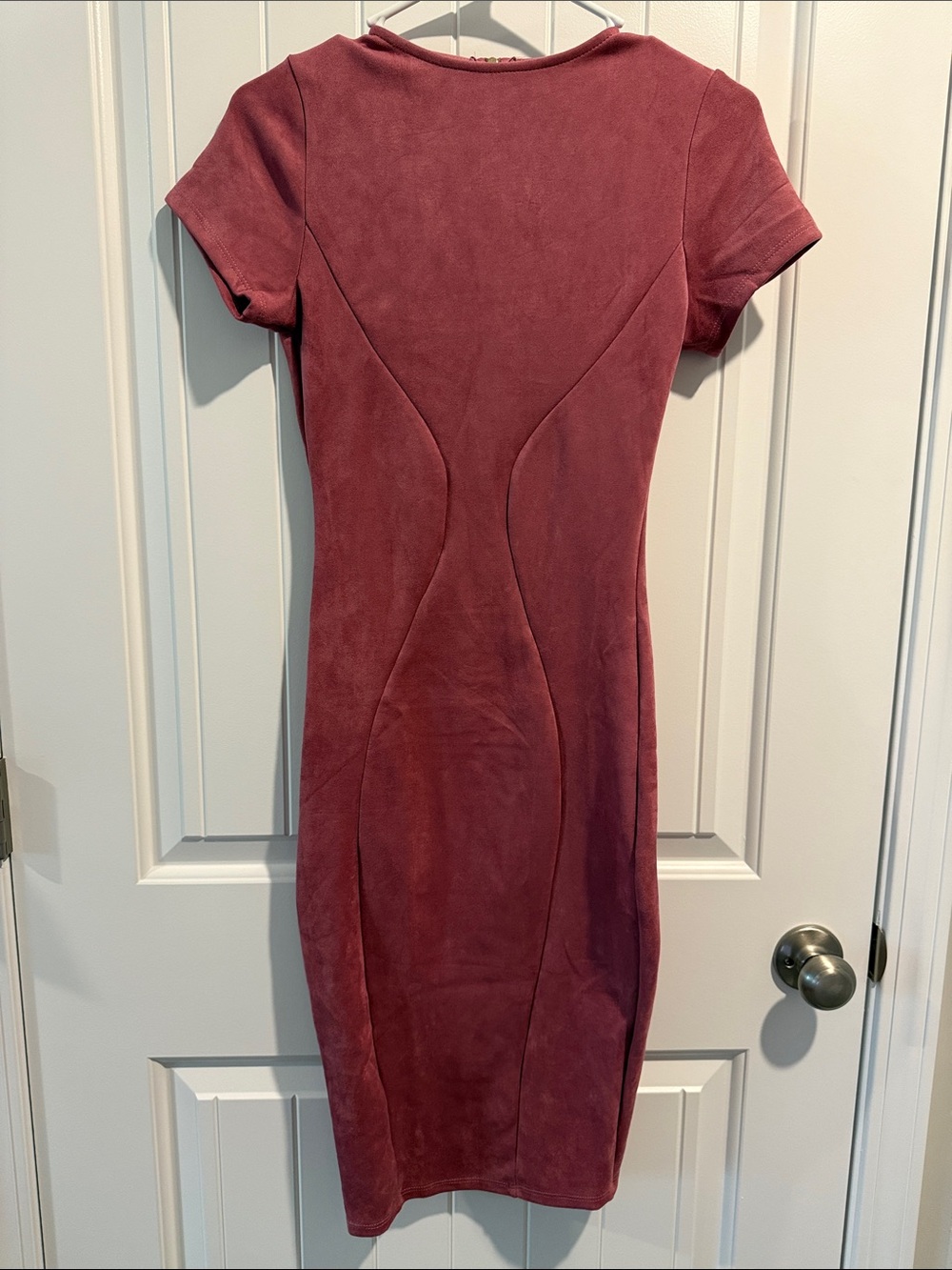 Fitted Short-Sleeve Midi Dress in Dusty Rose